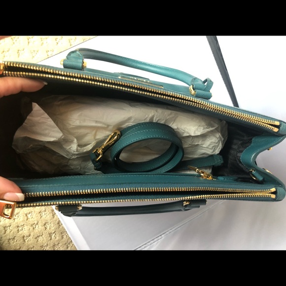 NWT Prada  Saffiano Lux Ottanio handbag large 😍 - Picture 7 of 9